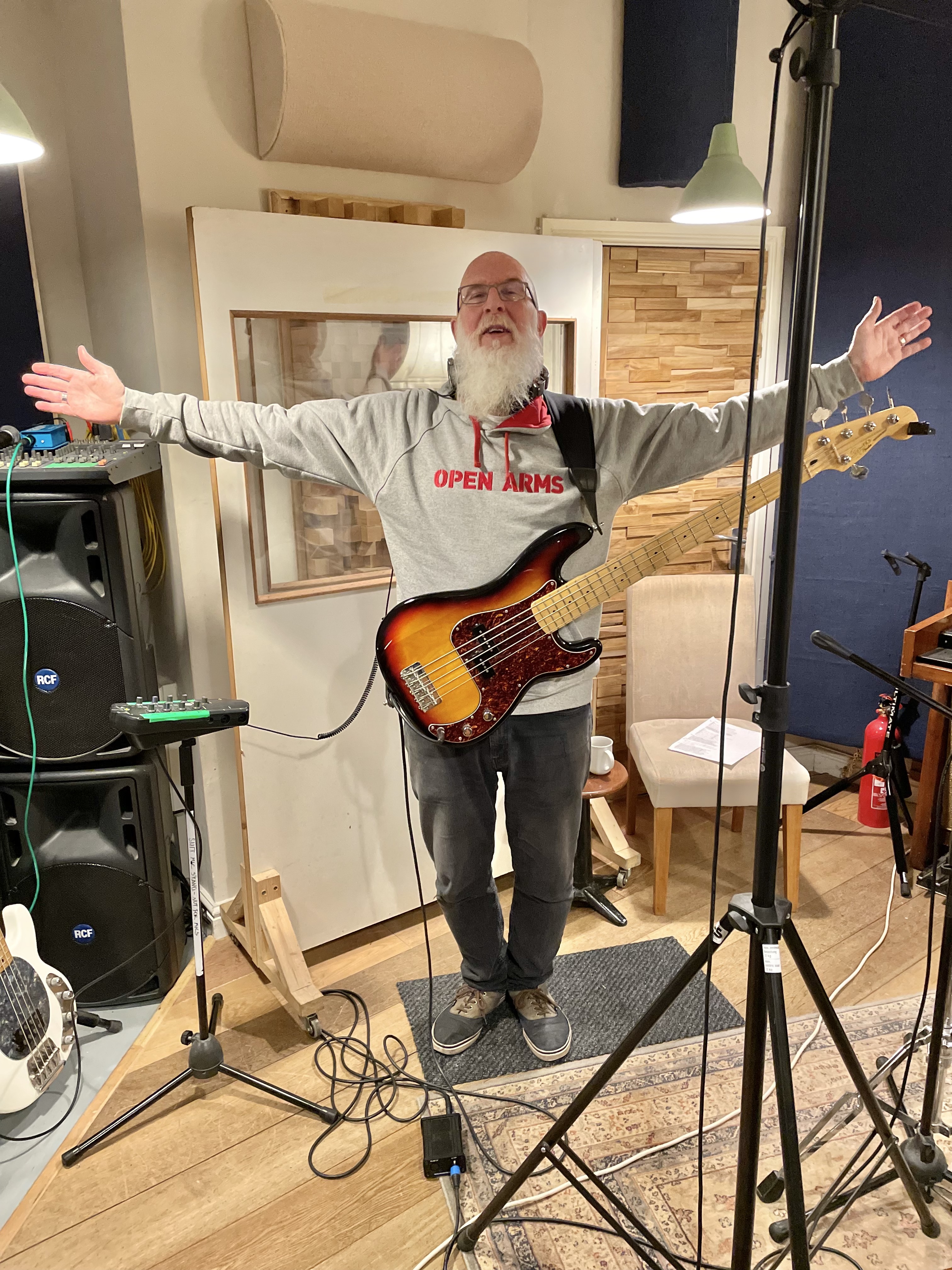 D5A62B41-A112-4A9A-974D-30A16FDD5D94_1_201_a